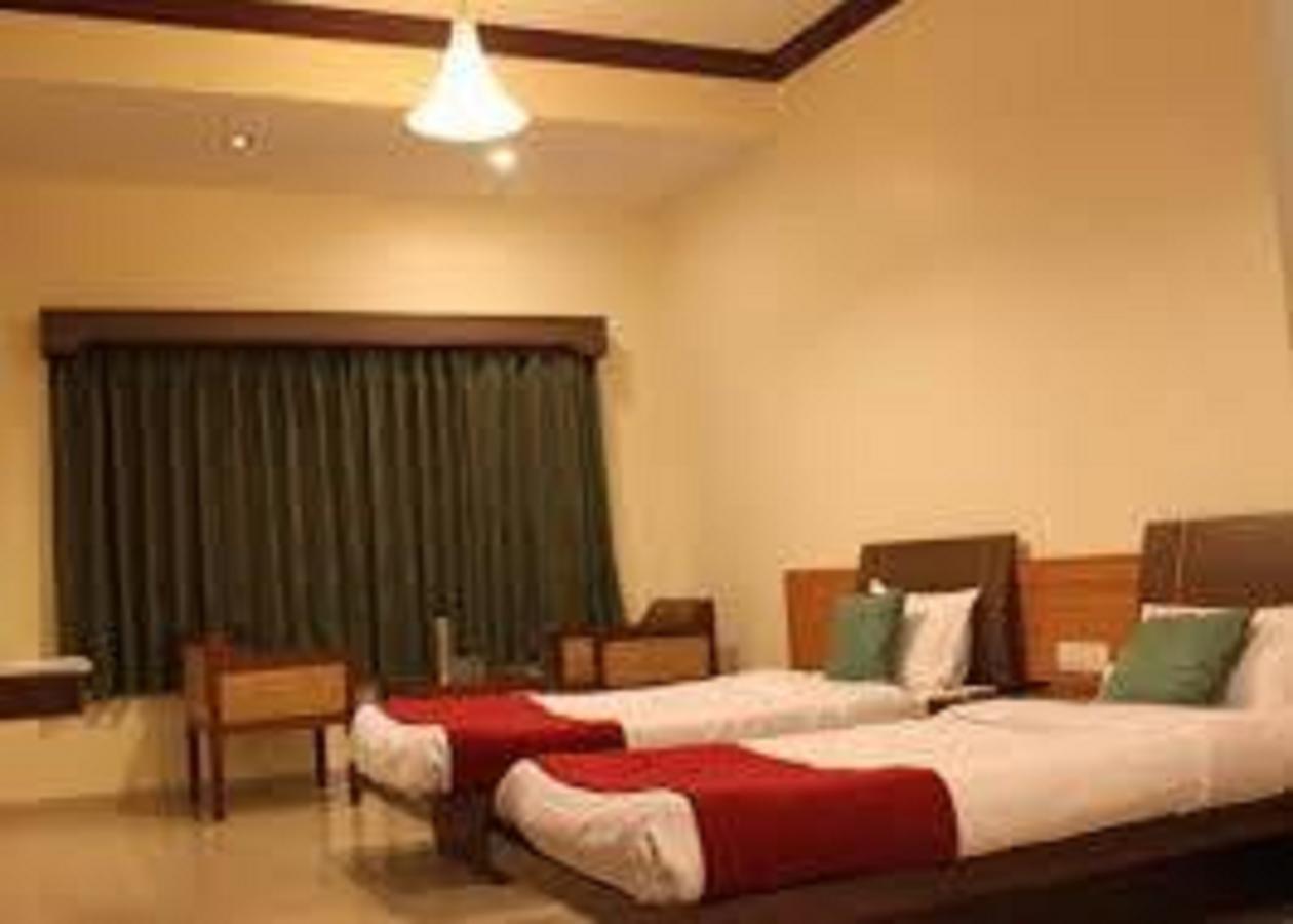 Jaffer Bhai's Brickland Hotel Panchgani Exterior foto