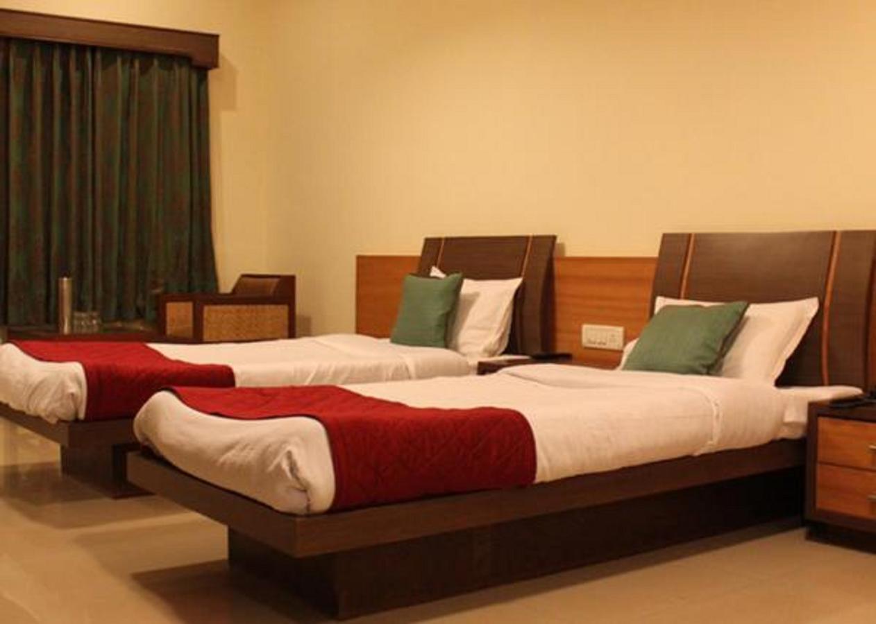 Jaffer Bhai's Brickland Hotel Panchgani Exterior foto