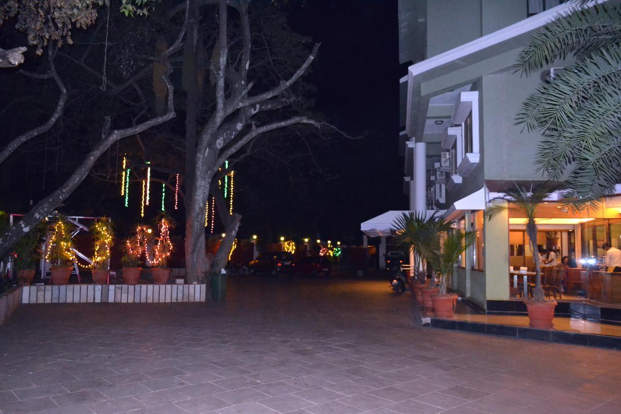 Jaffer Bhai's Brickland Hotel Panchgani Exterior foto